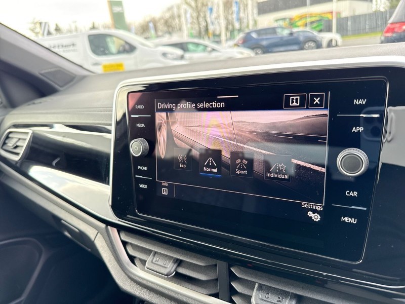 2024 (24) VOLKSWAGEN T-ROC 1.5 TSI R-Line 5dr DSG 5266558