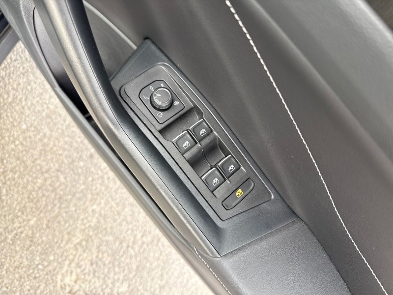 2024 (24) VOLKSWAGEN T-ROC 1.5 TSI R-Line 5dr DSG 5266545