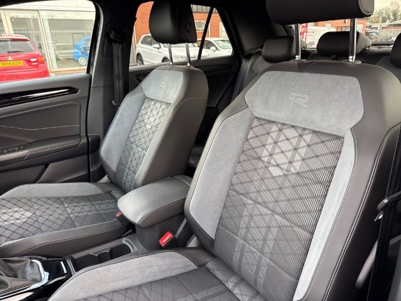 2024 (24) VOLKSWAGEN T-ROC 1.5 TSI R-Line 5dr DSG 5266563