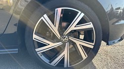 2024 (24) VOLKSWAGEN GOLF 1.5 eTSI 150 R-Line 5dr DSG 5264061