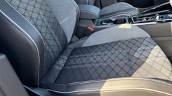 2024 (24) VOLKSWAGEN GOLF 1.5 eTSI 150 R-Line 5dr DSG 5264068