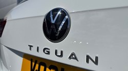 2021 (21) VOLKSWAGEN TIGUAN 1.5 TSI 150 R-Line Edition 5dr DSG 5318379