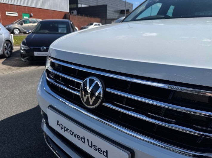 2021 (21) VOLKSWAGEN TIGUAN 1.5 TSI 150 R-Line Edition 5dr DSG 5318375