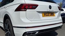 2021 (21) VOLKSWAGEN TIGUAN 1.5 TSI 150 R-Line Edition 5dr DSG 5318378