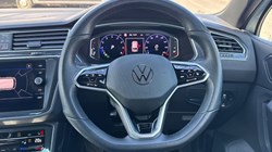 2021 (21) VOLKSWAGEN TIGUAN 1.5 TSI 150 R-Line Edition 5dr DSG 5318351