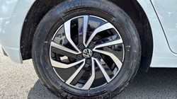 2023 (73) VOLKSWAGEN POLO 1.0 Life 5dr 5301060
