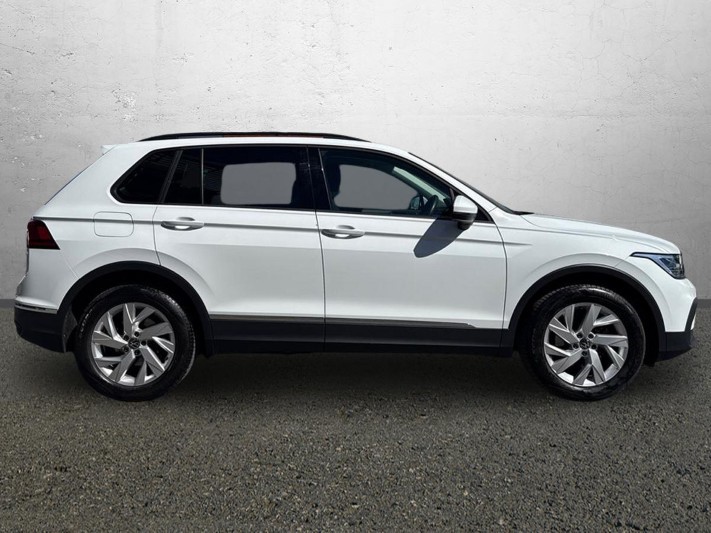 2022 (72) VOLKSWAGEN TIGUAN 1.5 TSI Life 5dr 5335077