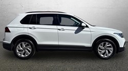 2022 (72) VOLKSWAGEN TIGUAN 1.5 TSI Life 5dr 5335077