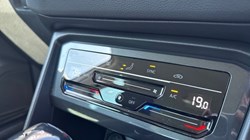 2022 (72) VOLKSWAGEN TIGUAN 1.5 TSI Life 5dr 5335100