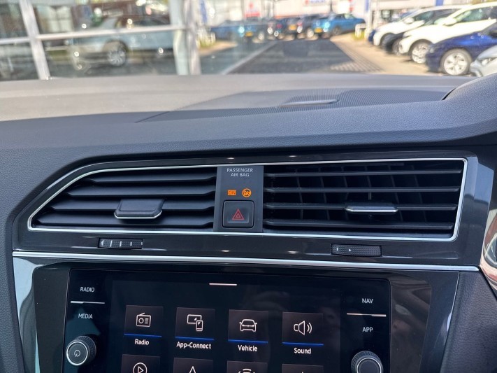 2022 (72) VOLKSWAGEN TIGUAN 1.5 TSI Life 5dr 5335103