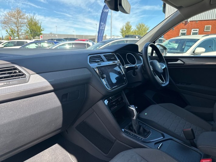 2022 (72) VOLKSWAGEN TIGUAN 1.5 TSI Life 5dr 5335108