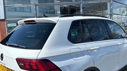 2022 (72) VOLKSWAGEN TIGUAN 1.5 TSI Life 5dr 5335112