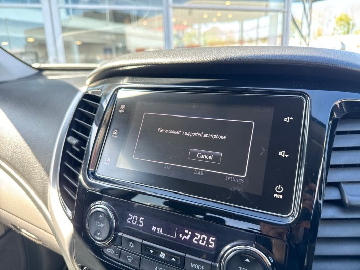 2018 (68) MITSUBISHI COMMERCIAL L200 Double Cab DI-D 178 Barbarian 4WD Auto 5324709