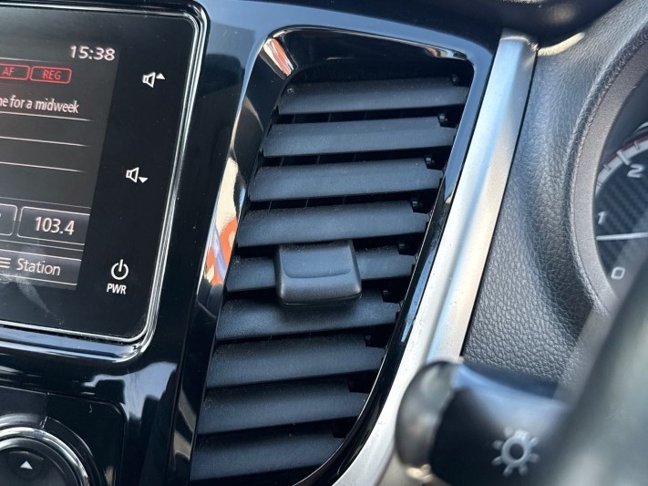 2018 (68) MITSUBISHI COMMERCIAL L200 Double Cab DI-D 178 Barbarian 4WD Auto 5324671