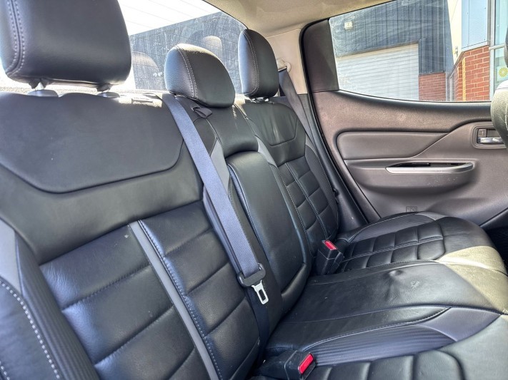 2018 (68) MITSUBISHI COMMERCIAL L200 Double Cab DI-D 178 Barbarian 4WD Auto 5324674