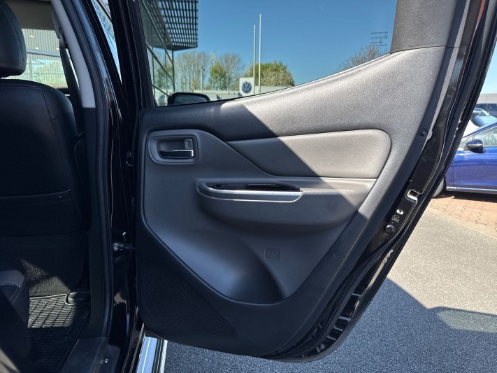 2018 (68) MITSUBISHI COMMERCIAL L200 Double Cab DI-D 178 Barbarian 4WD Auto 5324702