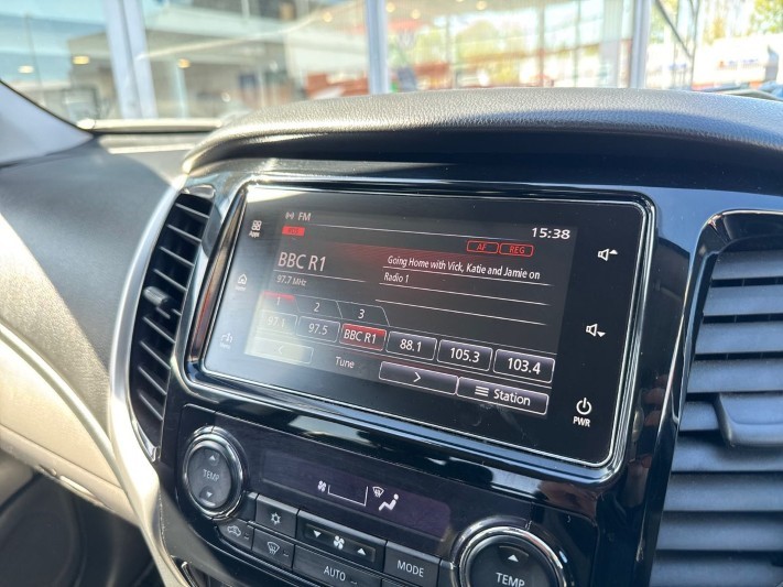 2018 (68) MITSUBISHI COMMERCIAL L200 Double Cab DI-D 178 Barbarian 4WD Auto 5324667