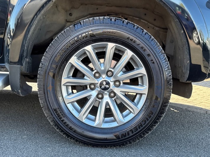 2018 (68) MITSUBISHI COMMERCIAL L200 Double Cab DI-D 178 Barbarian 4WD Auto 5324648