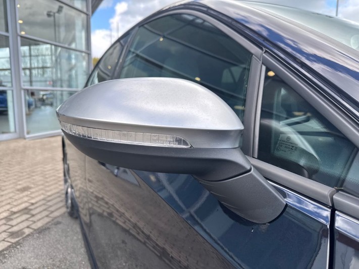 2022 (22) VOLKSWAGEN GOLF 2.0 TSI 320 R 4Motion 5dr DSG 5285000