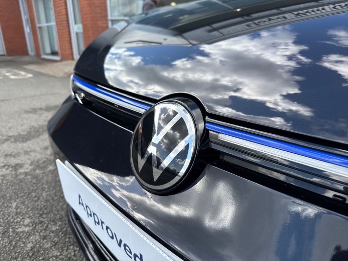 2022 (22) VOLKSWAGEN GOLF 2.0 TSI 320 R 4Motion 5dr DSG 5284990