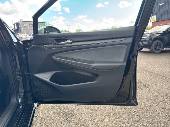 2022 (22) VOLKSWAGEN GOLF 2.0 TSI 320 R 4Motion 5dr DSG 5284960