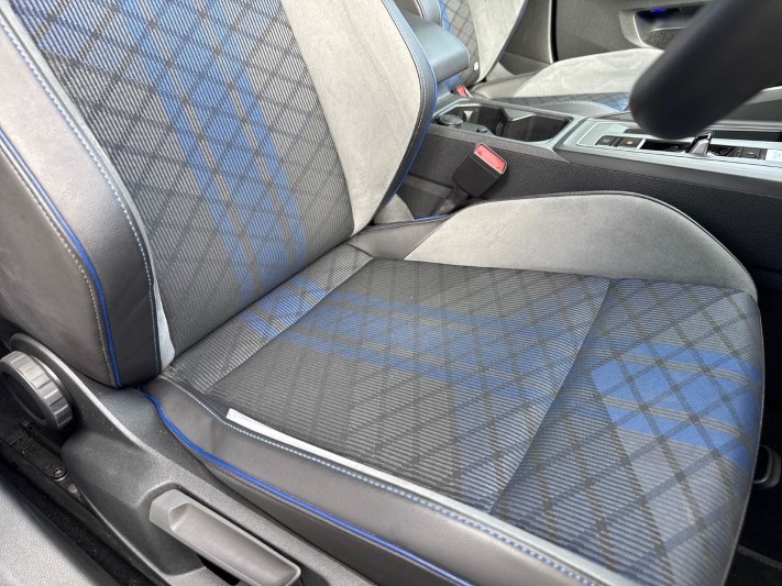 2022 (22) VOLKSWAGEN GOLF 2.0 TSI 320 R 4Motion 5dr DSG 5284964