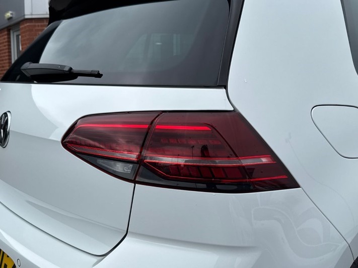 2019 (19) VOLKSWAGEN GOLF 2.0 TSI 300 R 5dr 4MOTION DSG 5290715