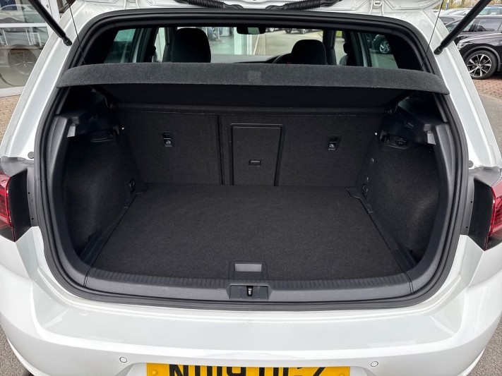 2019 (19) VOLKSWAGEN GOLF 2.0 TSI 300 R 5dr 4MOTION DSG 5290707