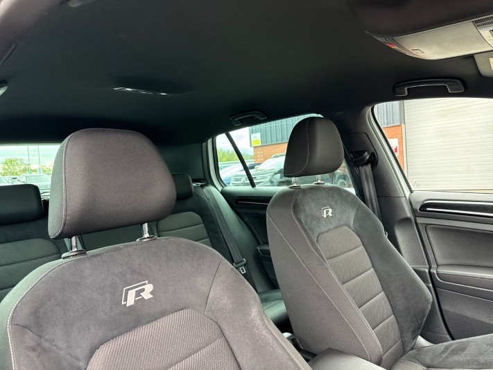 2019 (19) VOLKSWAGEN GOLF 2.0 TSI 300 R 5dr 4MOTION DSG 5290680