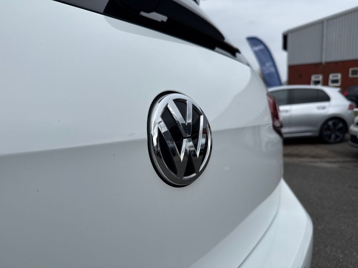 2019 (19) VOLKSWAGEN GOLF 2.0 TSI 300 R 5dr 4MOTION DSG 5290717