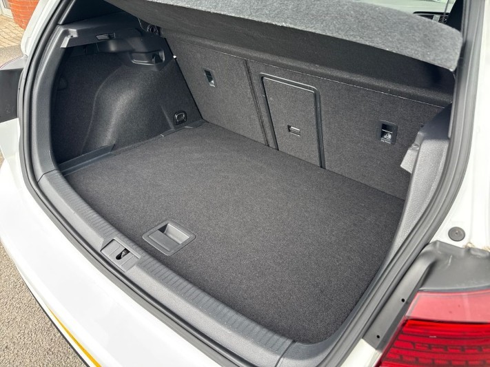 2019 (19) VOLKSWAGEN GOLF 2.0 TSI 300 R 5dr 4MOTION DSG 5290709