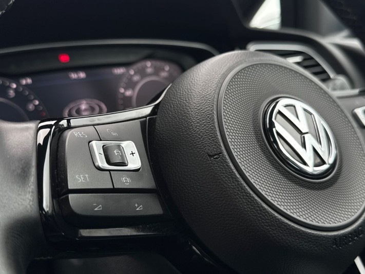 2019 (19) VOLKSWAGEN GOLF 2.0 TSI 300 R 5dr 4MOTION DSG 5290690