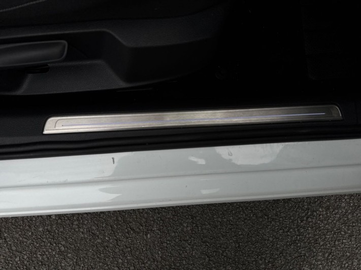 2019 (19) VOLKSWAGEN GOLF 2.0 TSI 300 R 5dr 4MOTION DSG 5290731