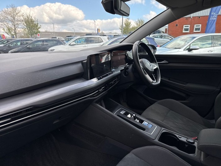 2021 (21) VOLKSWAGEN GOLF 2.0 TDI 150 Style 5dr DSG 5318585