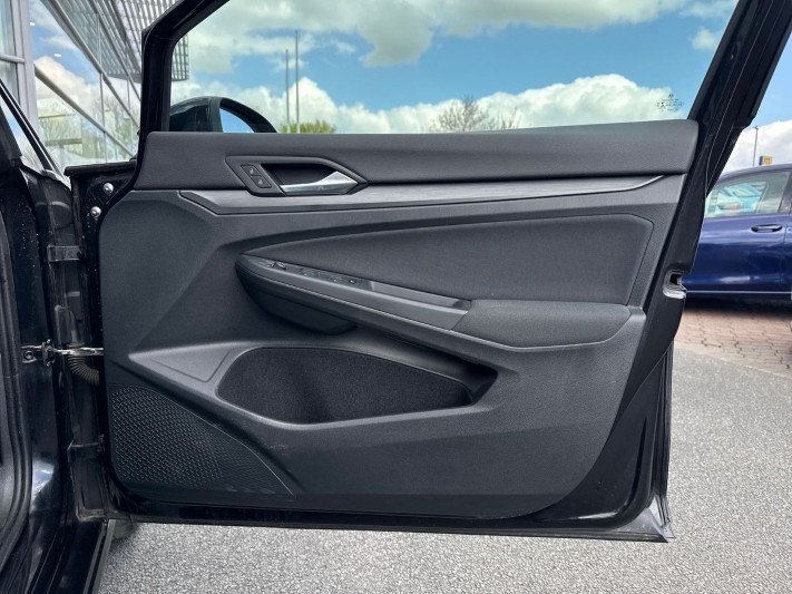 2021 (21) VOLKSWAGEN GOLF 2.0 TDI 150 Style 5dr DSG 5318562