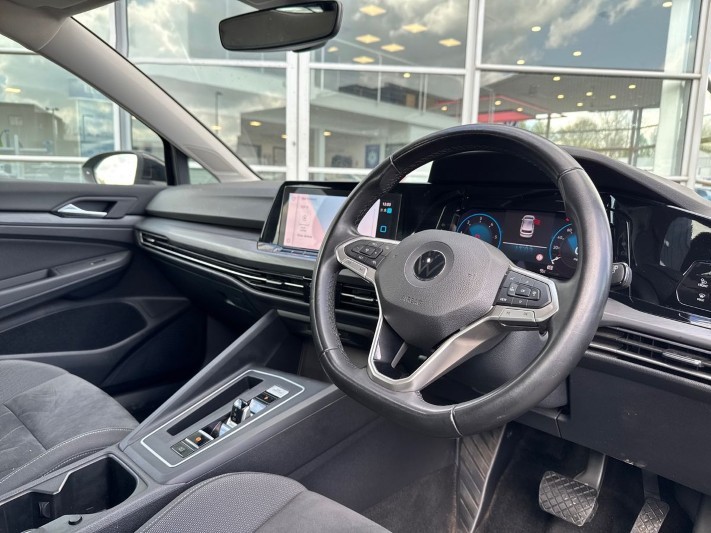 2021 (21) VOLKSWAGEN GOLF 2.0 TDI 150 Style 5dr DSG 5318561