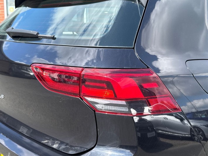 2021 (21) VOLKSWAGEN GOLF 2.0 TDI 150 Style 5dr DSG 5318594