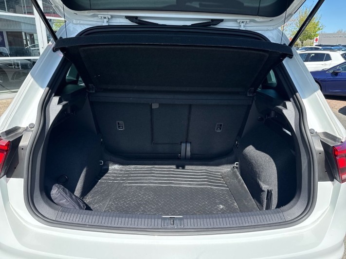 2023 (72) VOLKSWAGEN TIGUAN 2.0 TDI 4Motion R-Line 5dr DSG 5330809