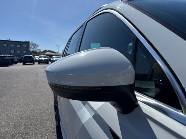 2023 (72) VOLKSWAGEN TIGUAN 2.0 TDI 4Motion R-Line 5dr DSG 5330826