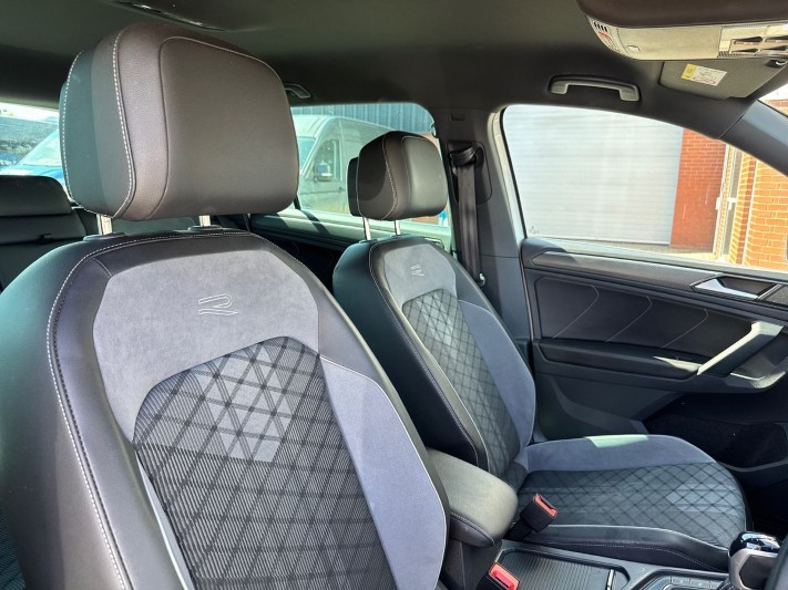 2023 (72) VOLKSWAGEN TIGUAN 2.0 TDI 4Motion R-Line 5dr DSG 5330790