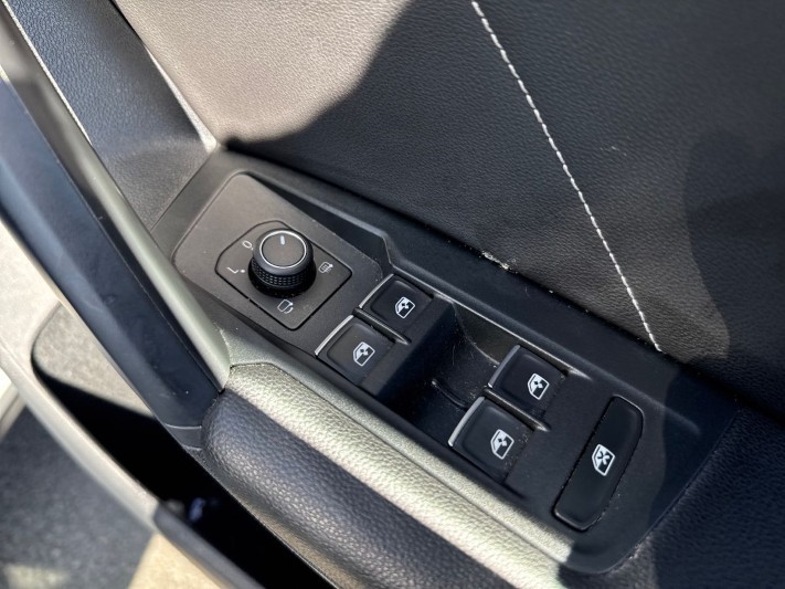 2023 (72) VOLKSWAGEN TIGUAN 2.0 TDI 4Motion R-Line 5dr DSG 5330787