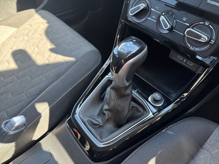 2024 (74) VOLKSWAGEN T-CROSS 1.0 TSI 115 Match 5dr DSG 5318437