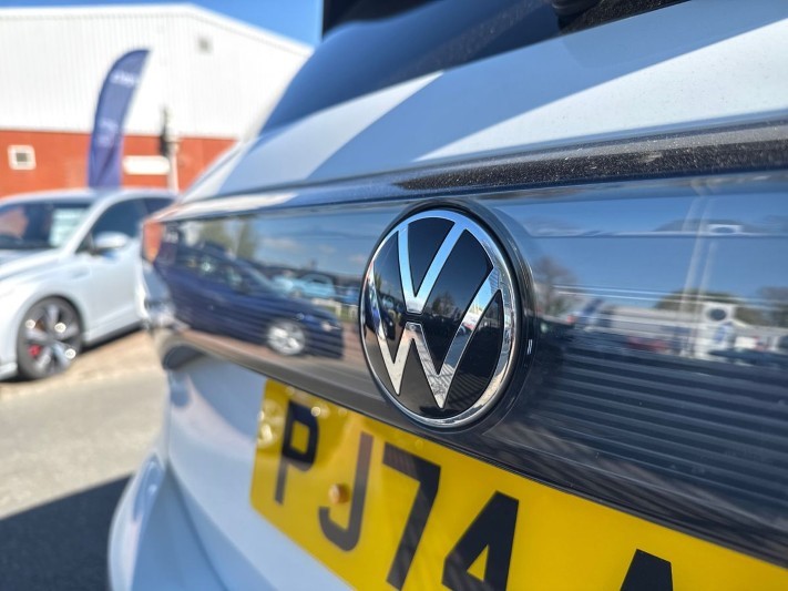 2024 (74) VOLKSWAGEN T-CROSS 1.0 TSI 115 Match 5dr DSG 5318452