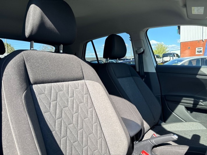 2024 (74) VOLKSWAGEN T-CROSS 1.0 TSI 115 Match 5dr DSG 5318423