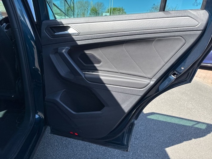 2022 (72) VOLKSWAGEN TIGUAN 2.0 TDI 4Motion R-Line 5dr DSG 5324628