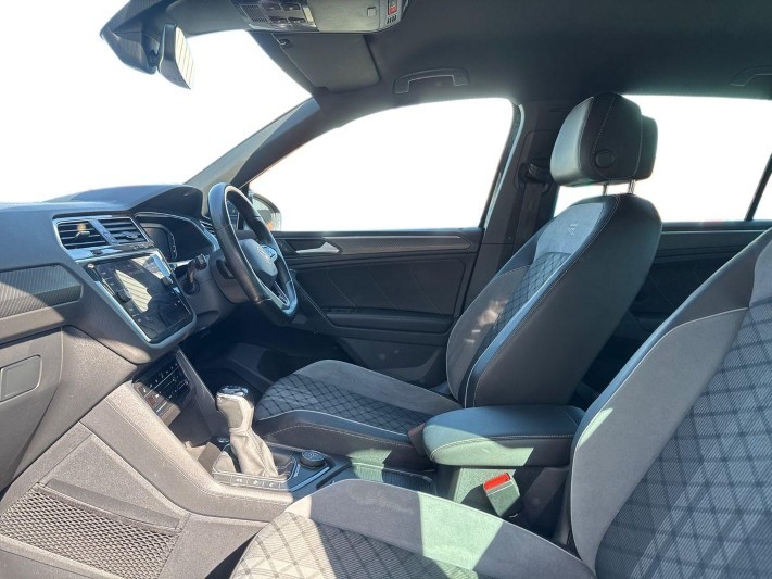 2022 (72) VOLKSWAGEN TIGUAN 2.0 TDI 4Motion R-Line 5dr DSG 5324570