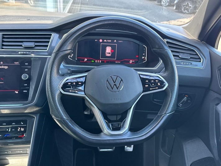 2022 (72) VOLKSWAGEN TIGUAN 2.0 TDI 4Motion R-Line 5dr DSG 5324586