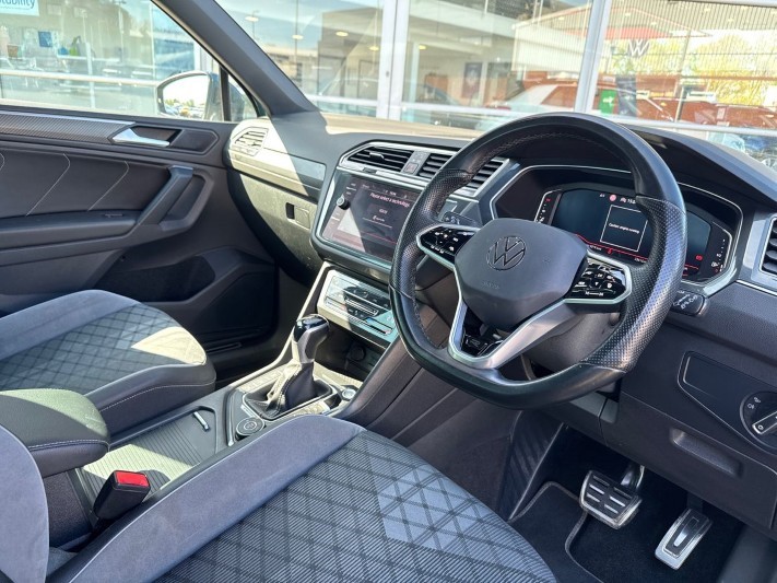2022 (72) VOLKSWAGEN TIGUAN 2.0 TDI 4Motion R-Line 5dr DSG 5324579