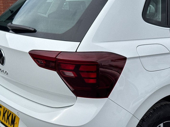 2025 (75) VOLKSWAGEN POLO 1.0 Life 5dr 5306131