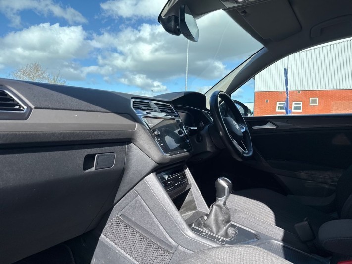 2023 (23) VOLKSWAGEN TIGUAN ALLSPACE 1.5 TSI Life 5dr 5307326